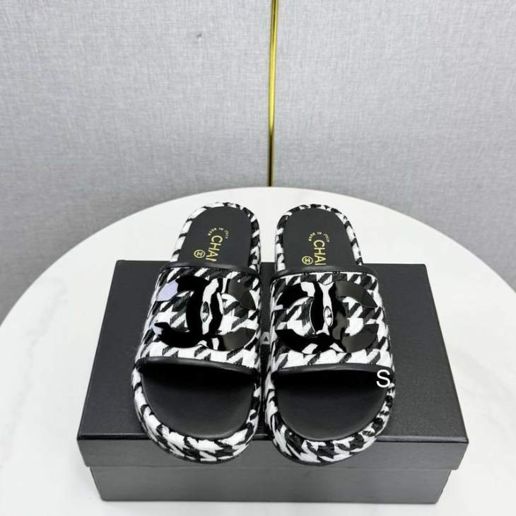 Picture of Chanel Slippers _SKUChanelsz35-40S03133146